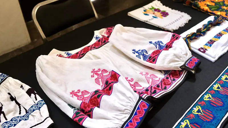 Bordado Textil (2).jpg